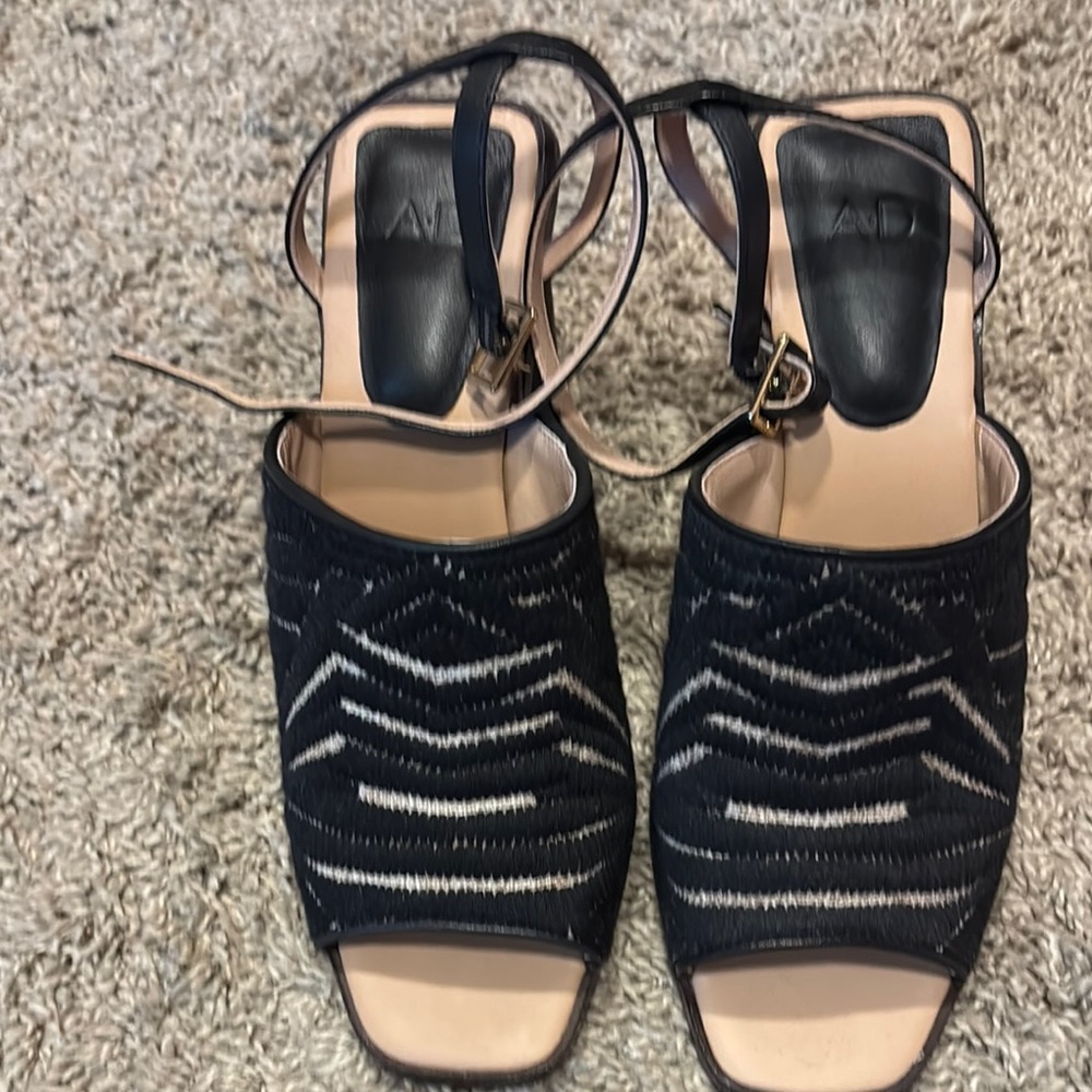 A & D Black and White Women's Sandals